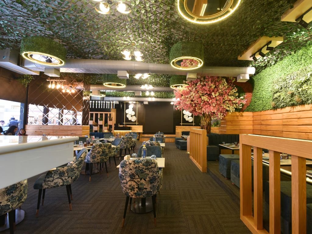 Drink & Dine <span>Ambiance</span>