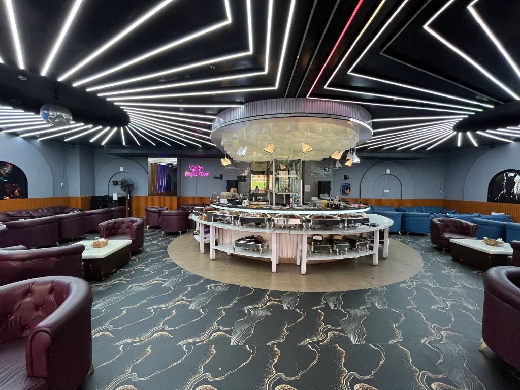Party Lounge